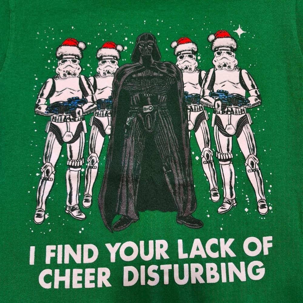 Star Wars Darth Vader Holiday T-Shirt (S)
